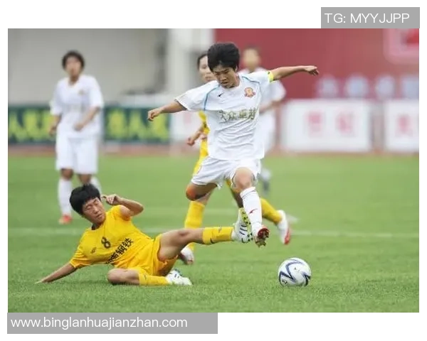 西安羽毛球队中路突破新策略助力竞技水平全面提升 西安羽毛球队中路突破新策略助力竞技水平全面提升