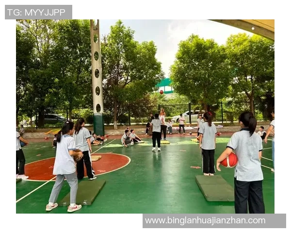 篮球战术揭秘：深入解析上海篮球队的制胜之道与团队配合技巧