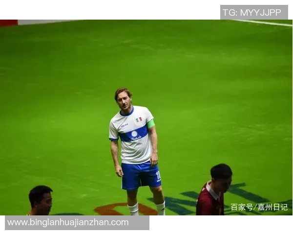 回顾足球传奇岁月的怀旧明星图片集锦与经典瞬间分享 回顾足球传奇岁月的怀旧明星图片集锦与经典瞬间分享